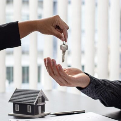 Atención al cliente y técnicas de ventas en el sector inmobiliario